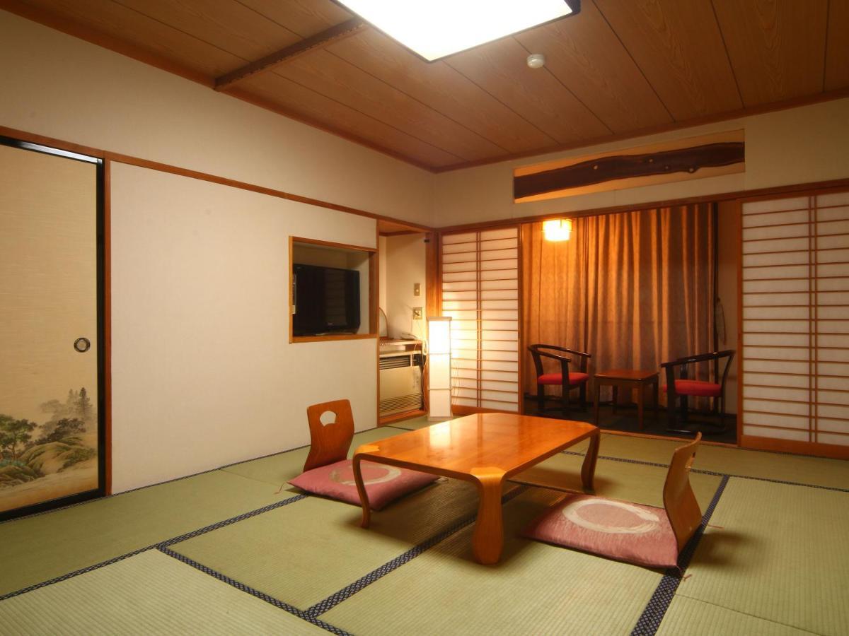 Hotel Omodaka Yamanouchi  Ngoại thất bức ảnh